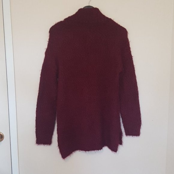 NWT Kenneth Cole fuzzy burgundy  cowl neck oversize sweater - Picture 6 of 6